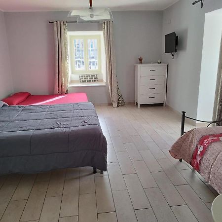 Piazza Dante 22 Apartment เนเปิลส์ ภายนอก รูปภาพ