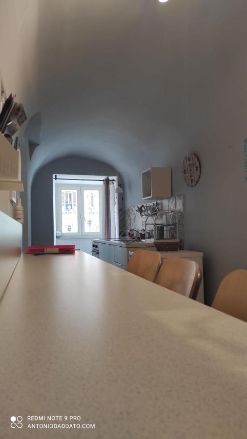 Piazza Dante 22 Apartment เนเปิลส์ ภายนอก รูปภาพ