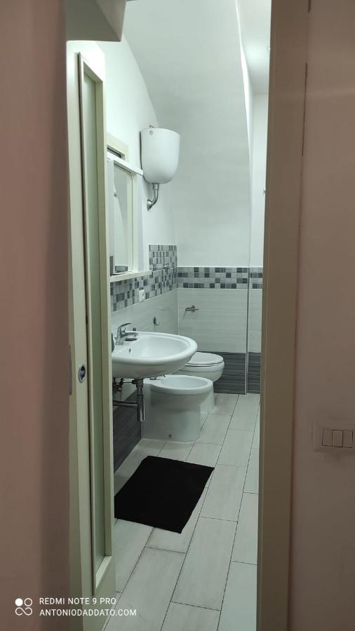 Piazza Dante 22 Apartment เนเปิลส์ ภายนอก รูปภาพ