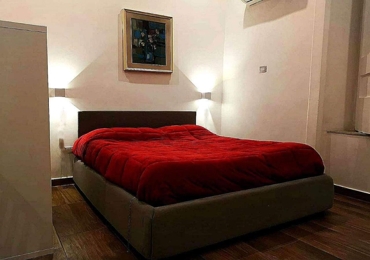 Piazza Dante 22 Apartment เนเปิลส์ ภายนอก รูปภาพ
