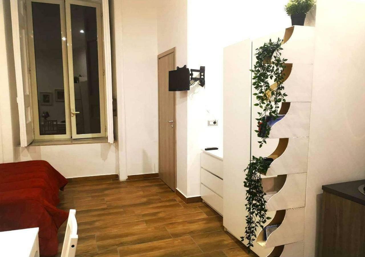 Piazza Dante 22 Apartment เนเปิลส์ ภายนอก รูปภาพ